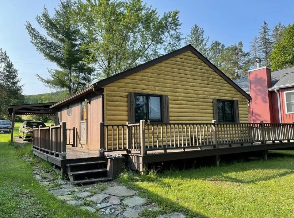 Property Photo:  58 Lake Road E  PA 18818 