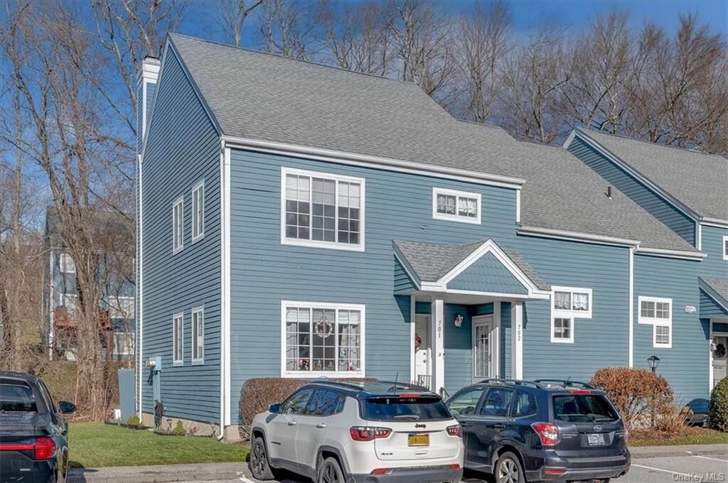 Property Photo:  702 Bentley Court  NY 10509 