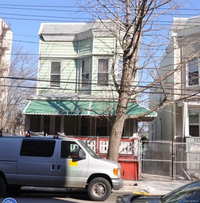 Property Photo: 910 Faile Street NY 10474