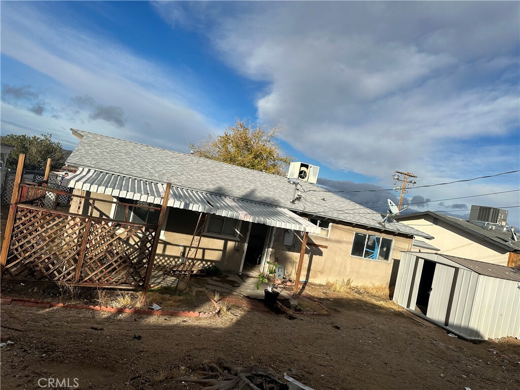 Property Photo:  2560 Surrey Road  CA 92311 