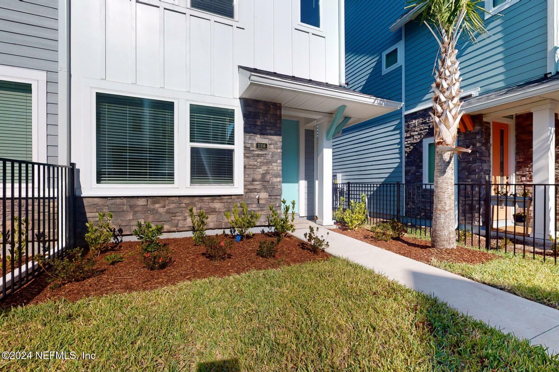 Property Photo:  11106 Kinetic Court  FL 32256 