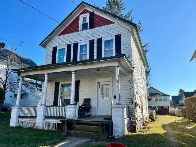 Property Photo:  118 Dartmouth Street  PA 16365 