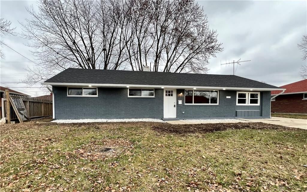 Property Photo: 4327 Kitridge Road OH 45424