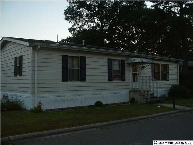 Property Photo:  78 Mobile Lane  NJ 08755 