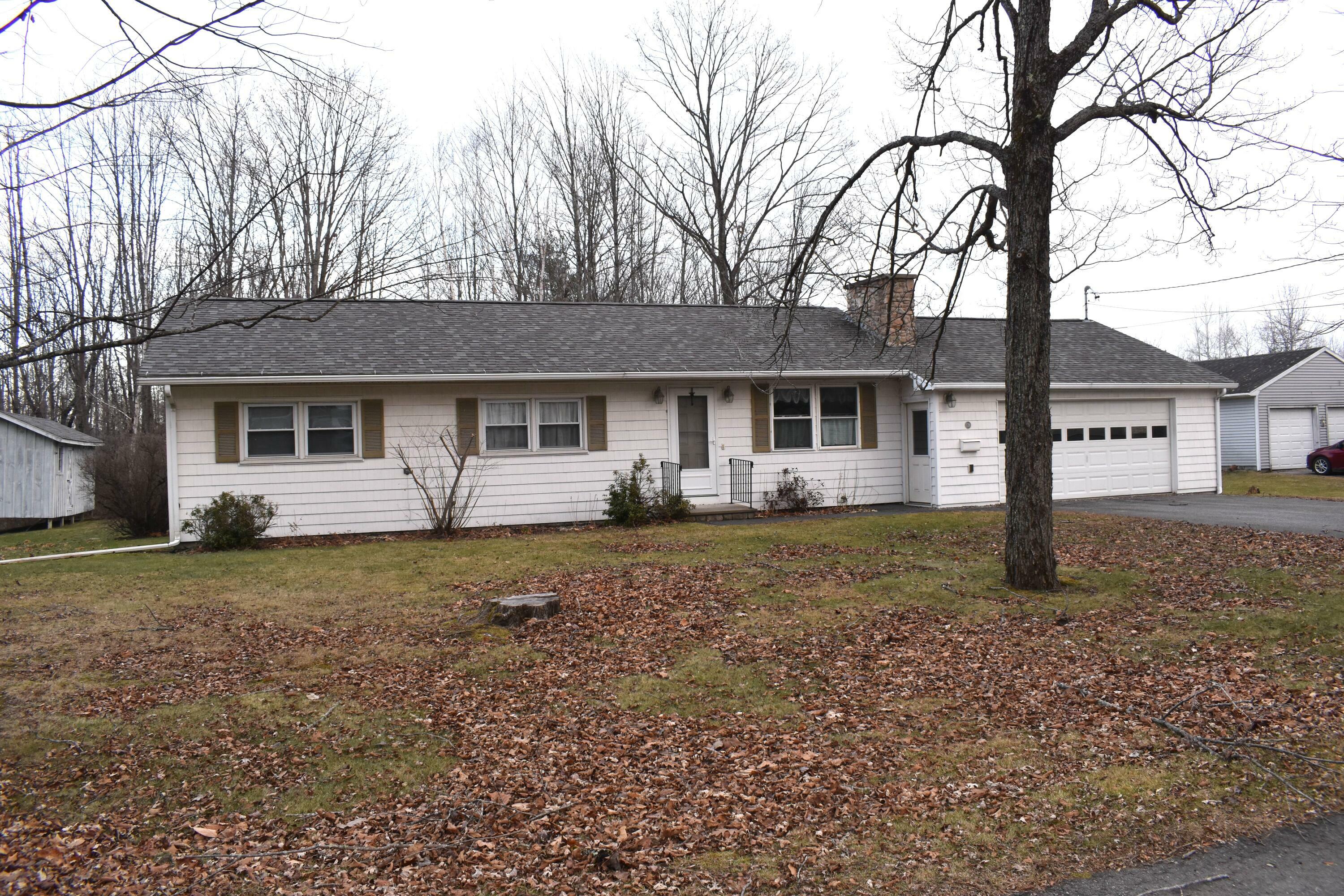 Property Photo: 139 School Street ME 04967