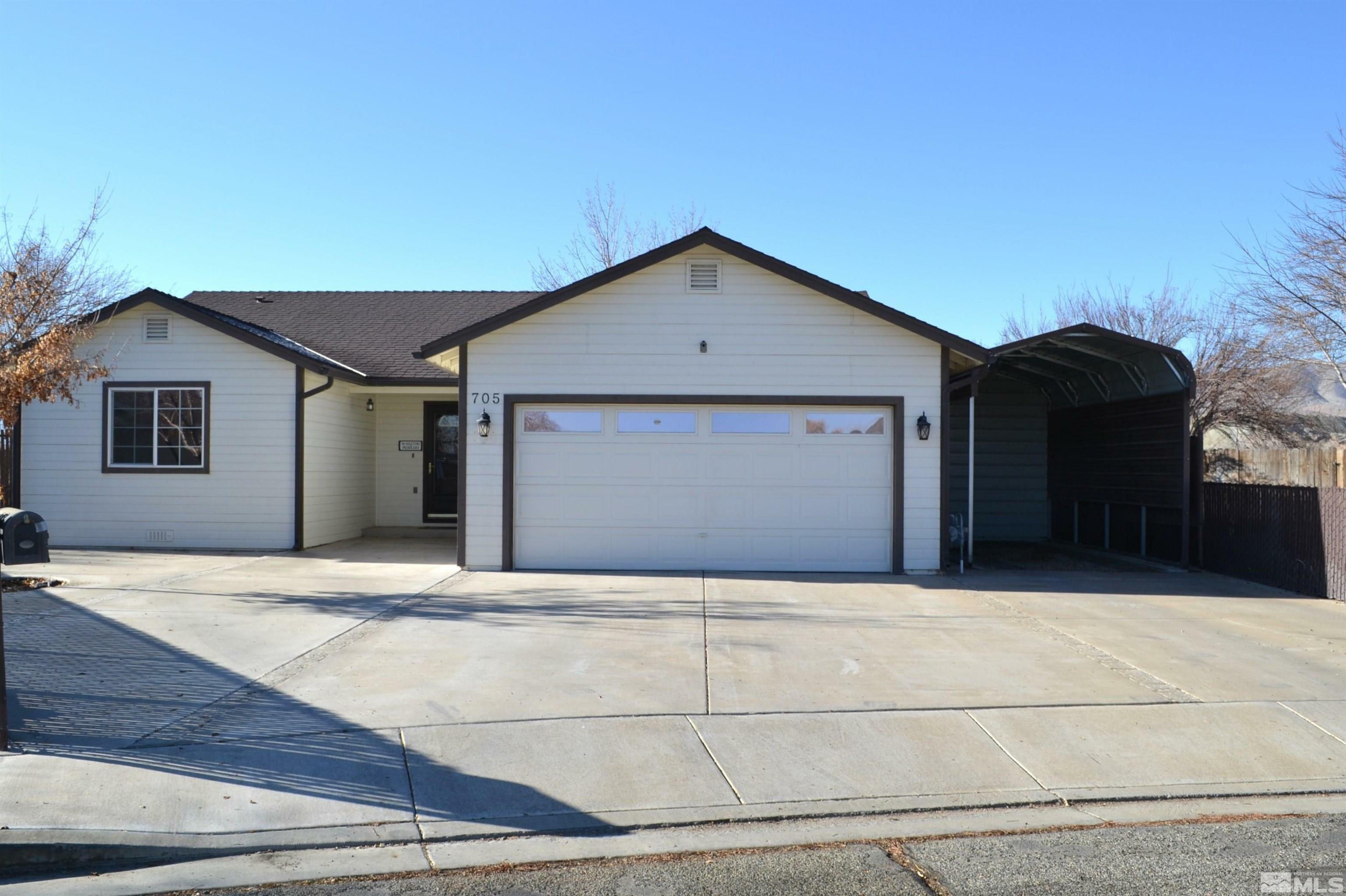 705 Kathy Ave  Yerington NV 89447-2293 photo