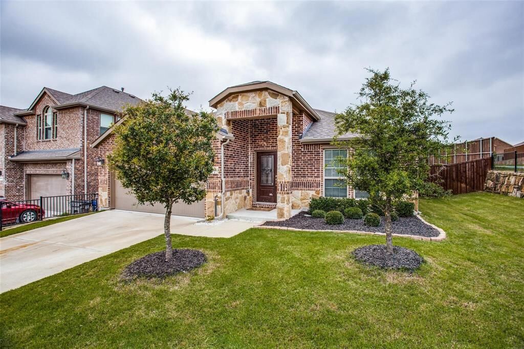 Property Photo:  3710 Kendall  TX 75454 