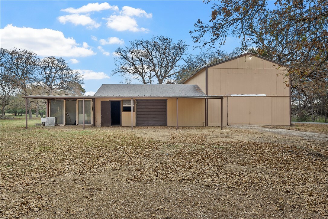 Property Photo:  399 Shepperd Road  TX 76705 