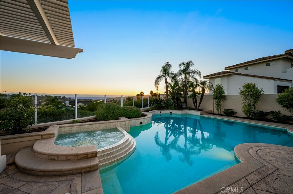 10 Salermo  Laguna Niguel CA 92677 photo