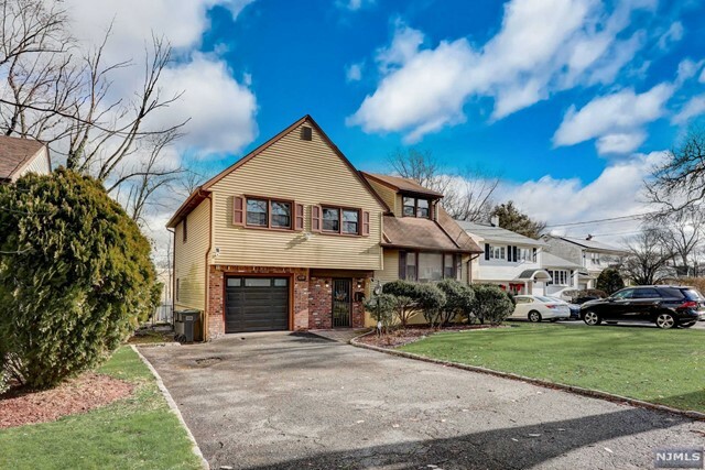 Property Photo:  419 Windsor Road  NJ 07621 