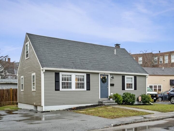 Property Photo:  4 South Pine Street  MA 01970 