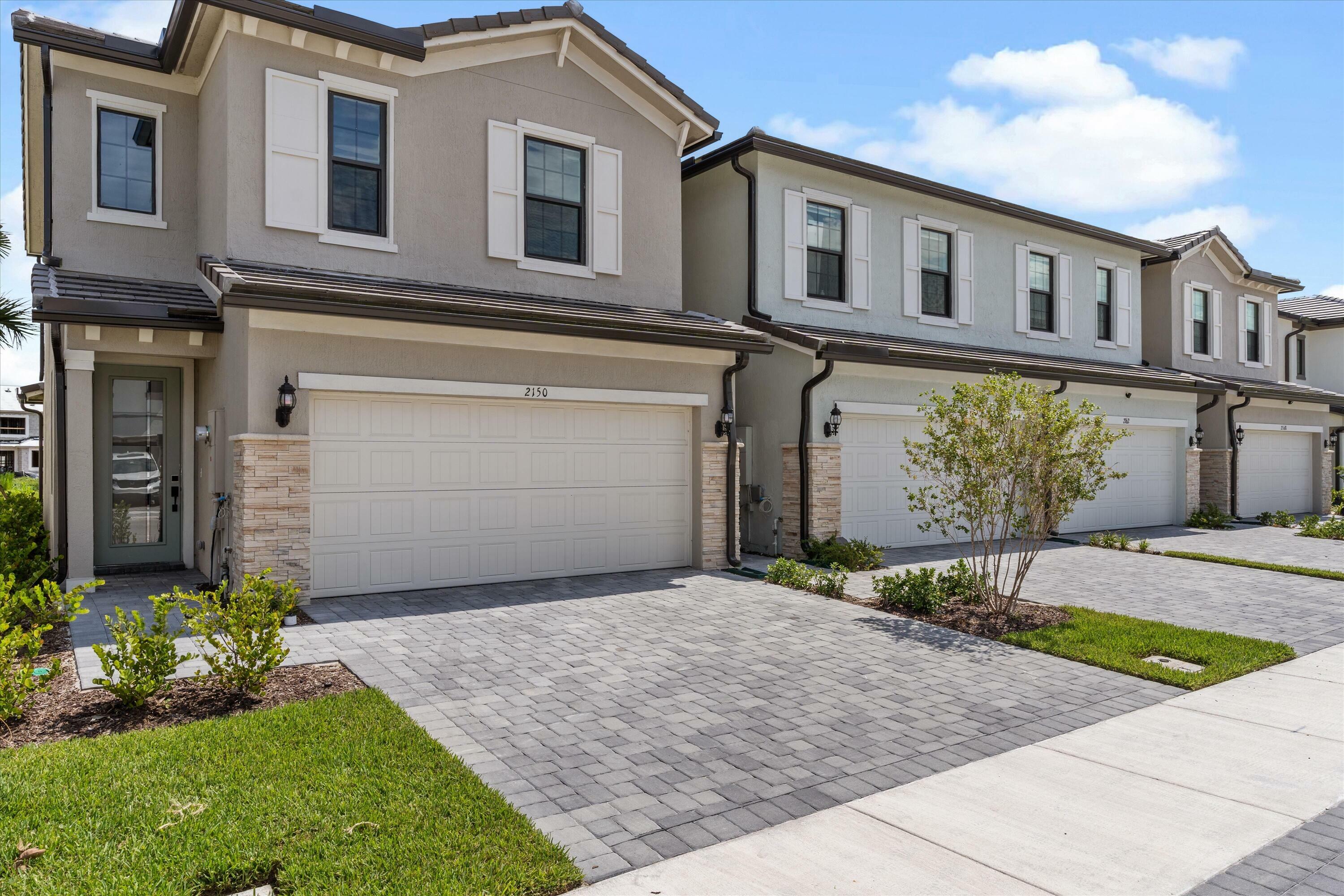 Property Photo:  2150 Appleton Circle N  FL 33304 