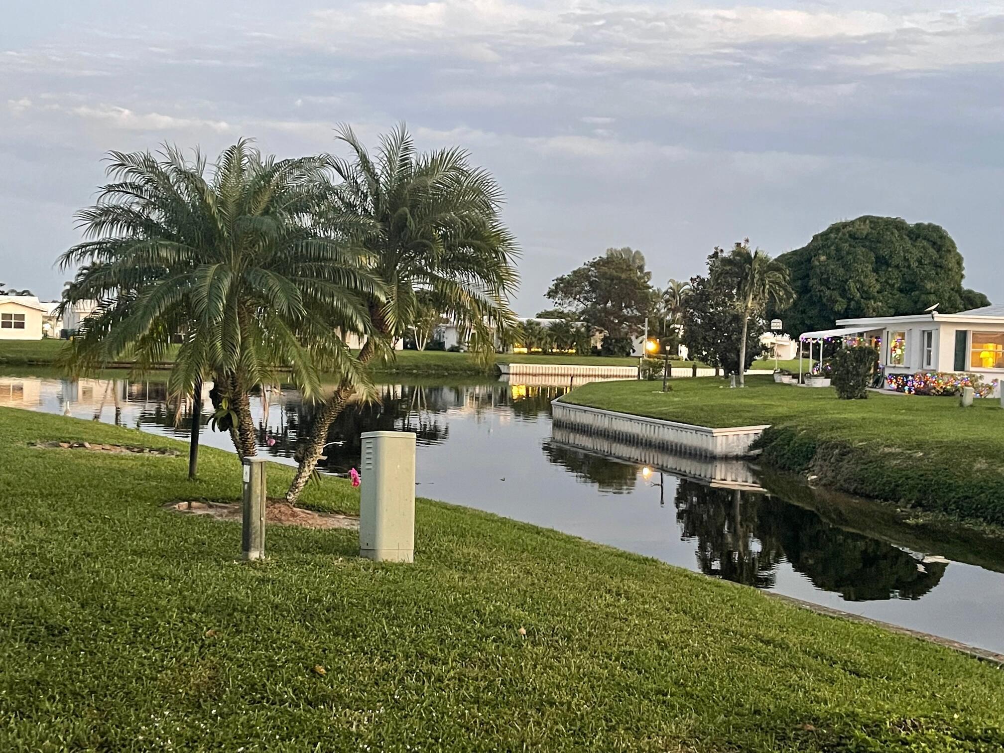 Property Photo: 120 SW 15th Court FL 33426