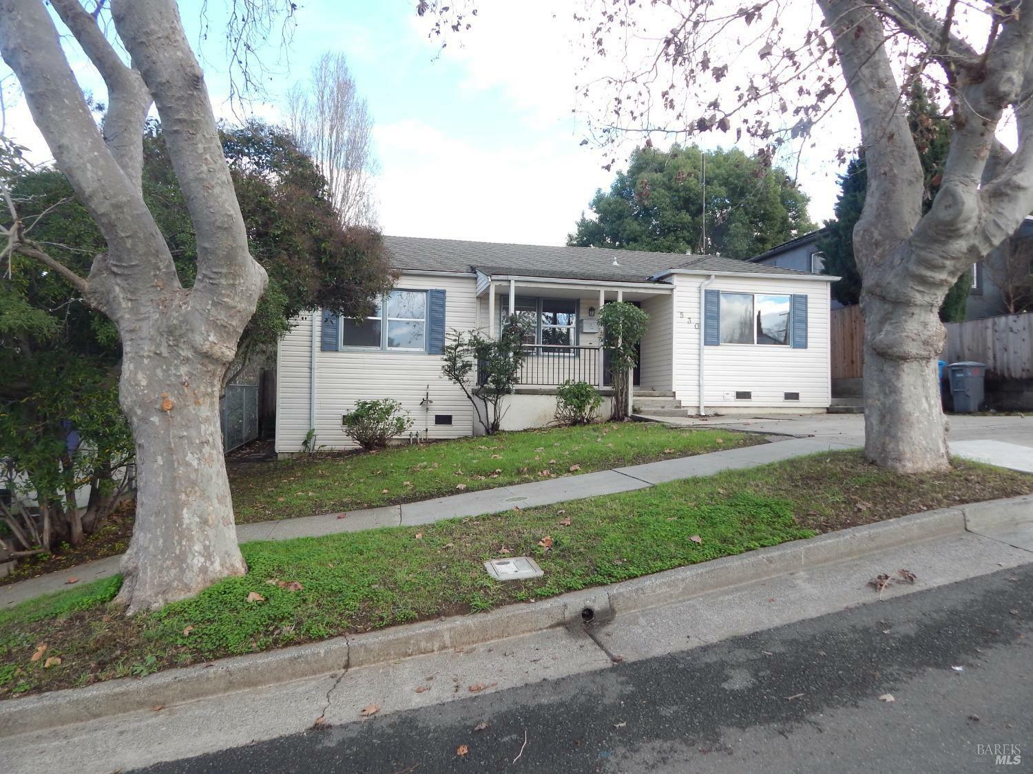 Property Photo:  530 Annette Avenue  CA 94591 