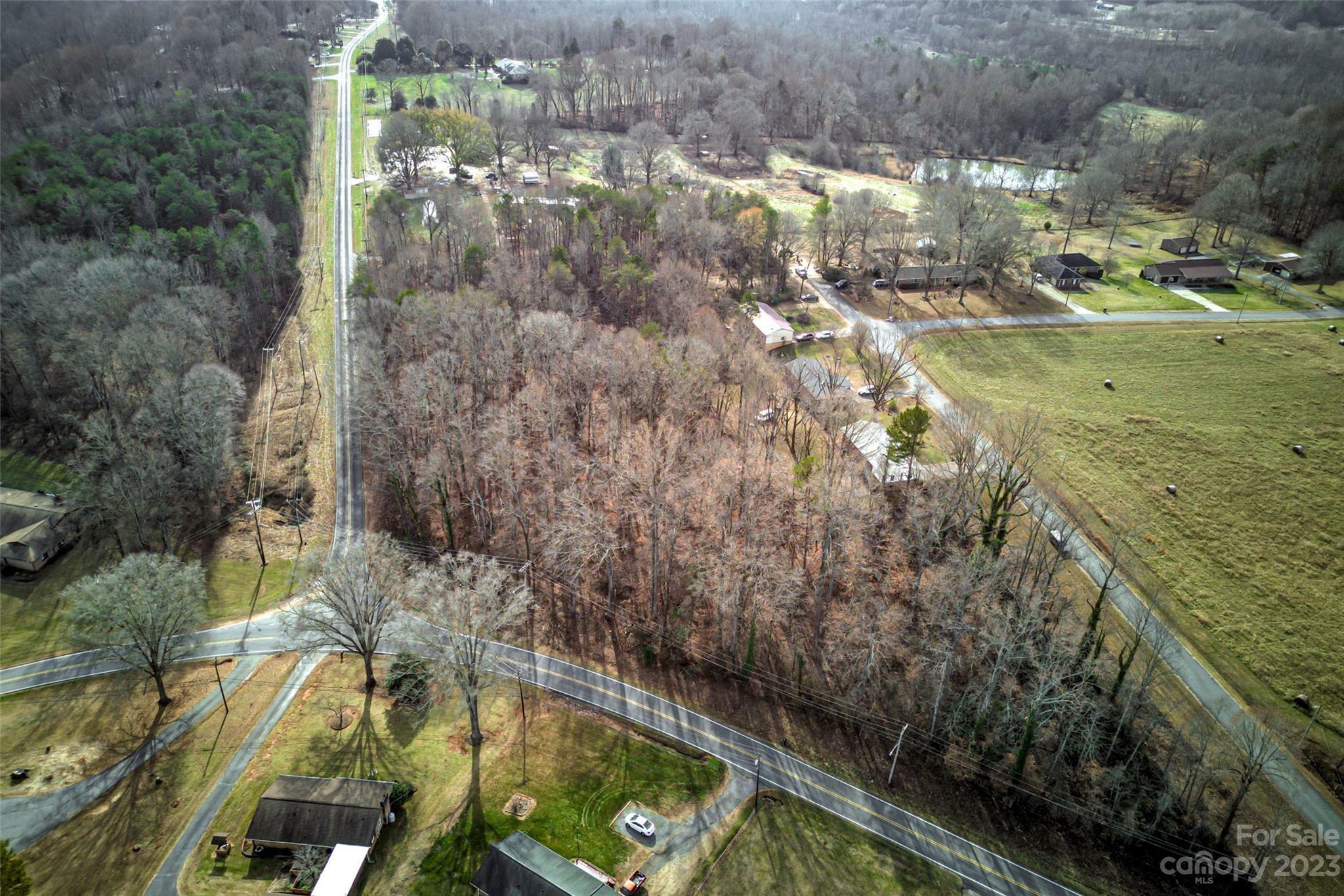 Property Photo:  1585 Radio Station Road  NC 28658 