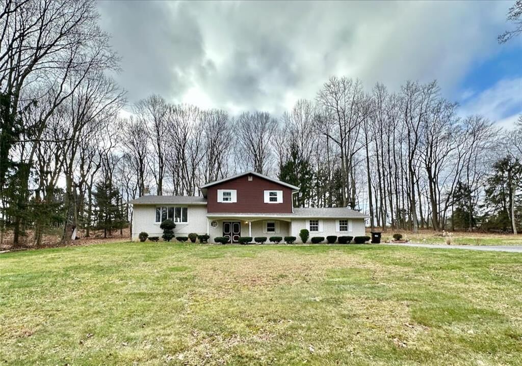 Property Photo:  5320 Bachman Road  PA 18062 