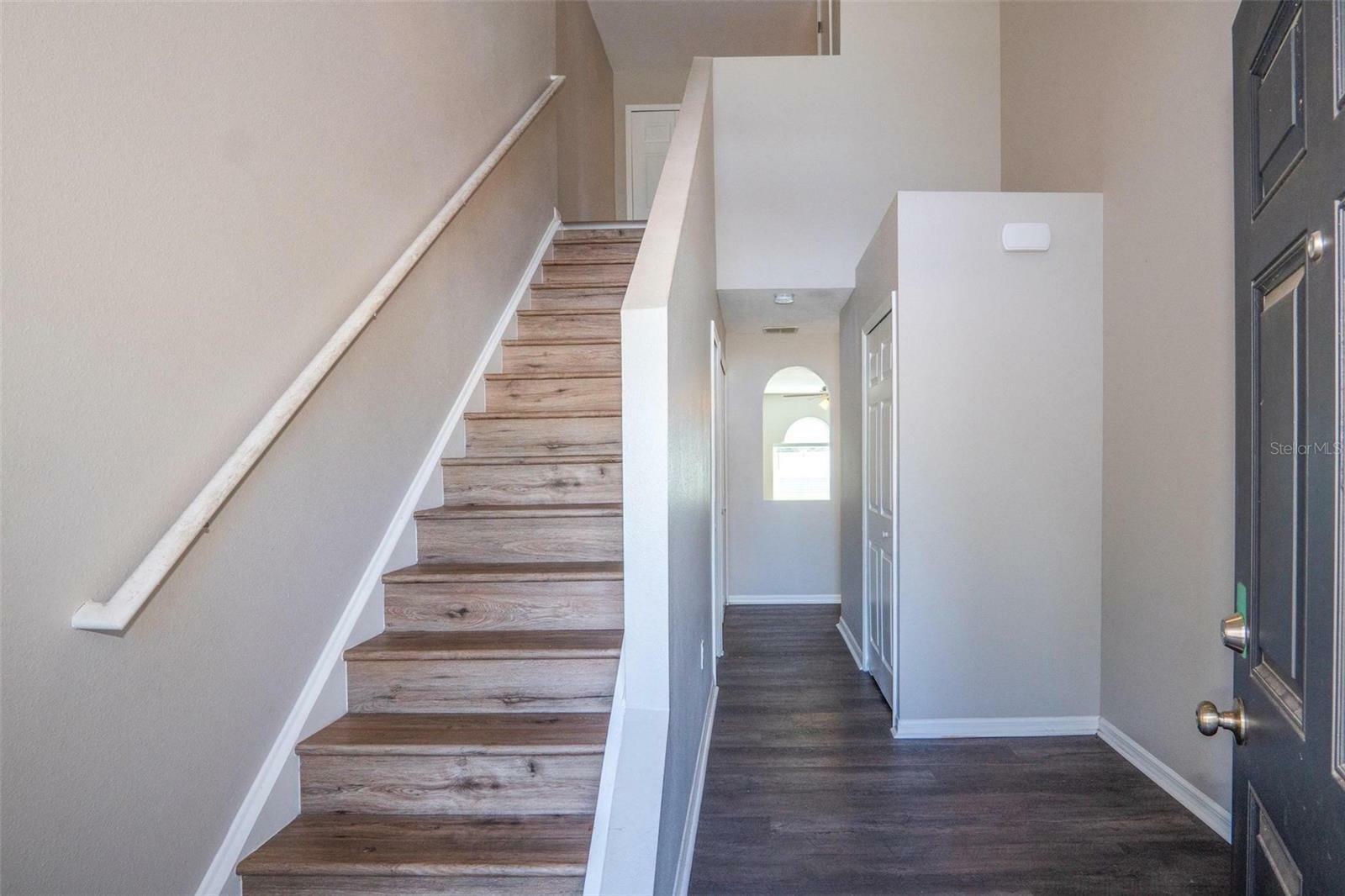 Property Photo: 1001 Brenton Leaf Drive FL 33570