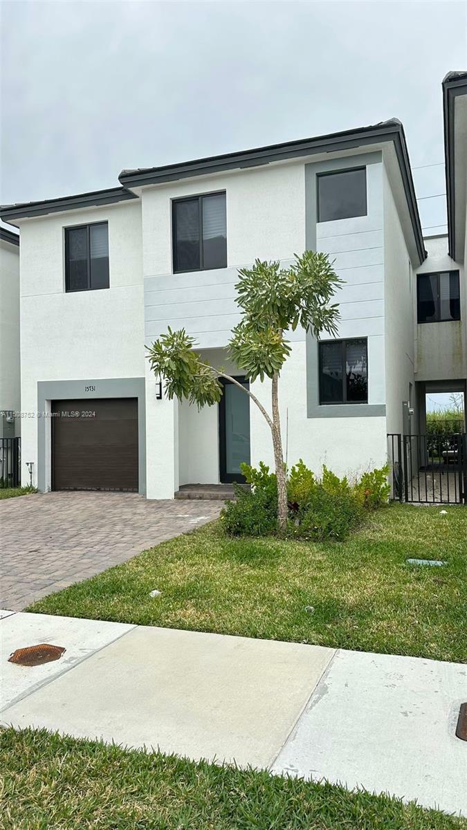 Property Photo: 15731 SW 136th Ter FL 33196