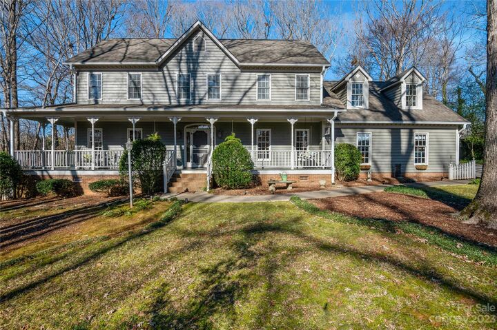 2313 Wedgewood Drive  Matthews NC 28104 photo