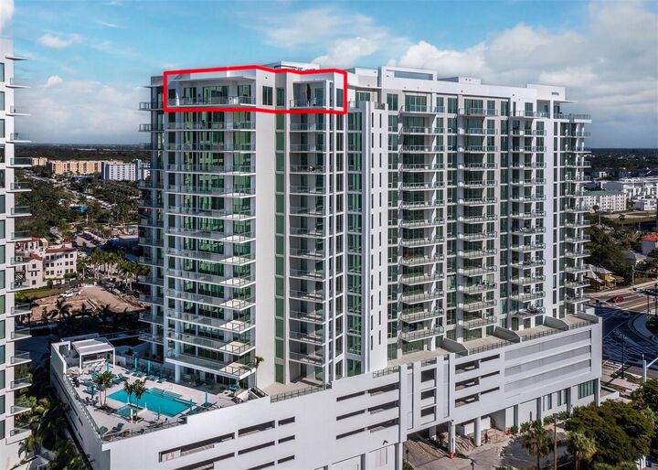 Property Photo: 301 Quay Commons 1907 FL 34236