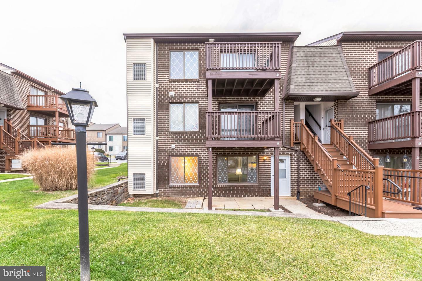 Property Photo: 5200 Hilltop Drive 343 PA 19015