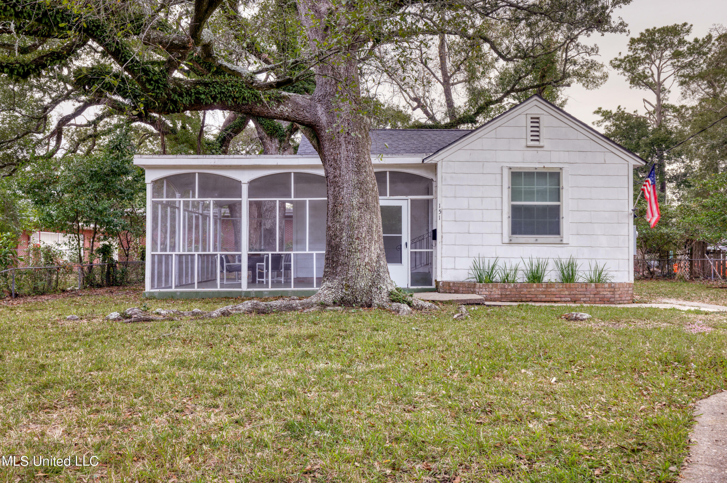 Property Photo:  151 Saint George Avenue  MS 39530 