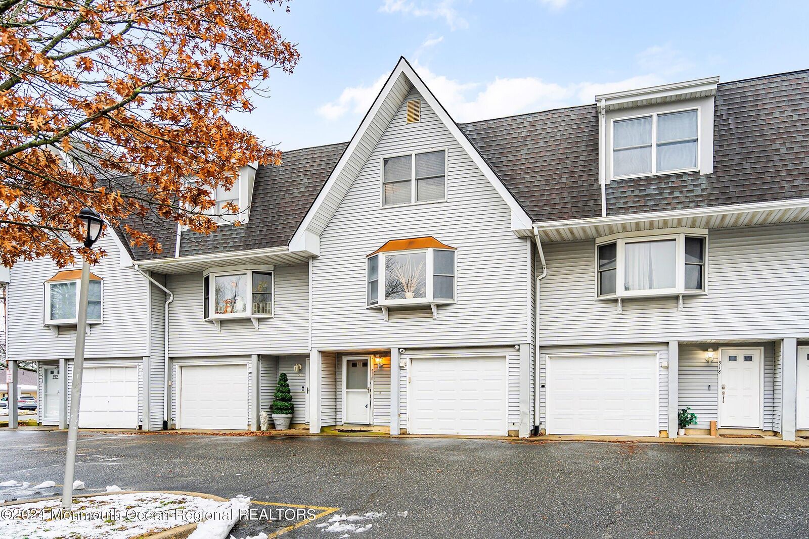 Property Photo:  916 Egret Drive  NJ 08753 
