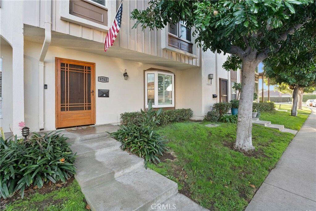 Property Photo:  9702 Villa Pacific Drive  CA 92646