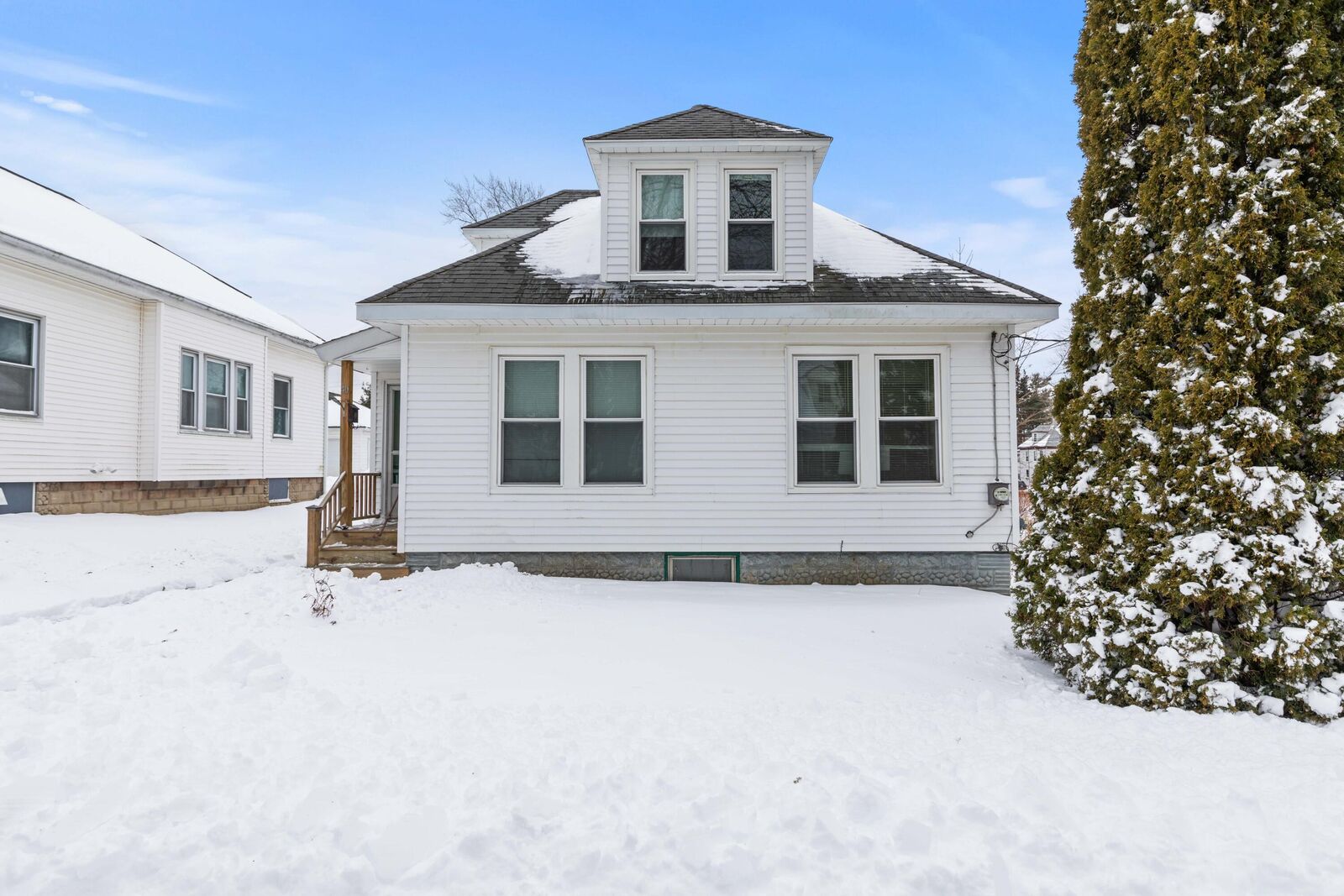 Property Photo:  40 Pembroke Street  ME 04103 