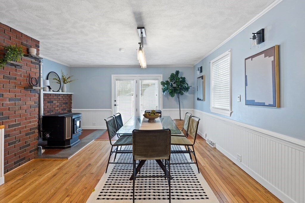 Property Photo: 9 Fuller Rd MA 01821