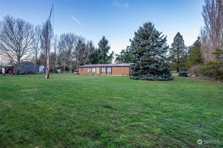 Property Photo: 29462 State Route 20 WA 98277