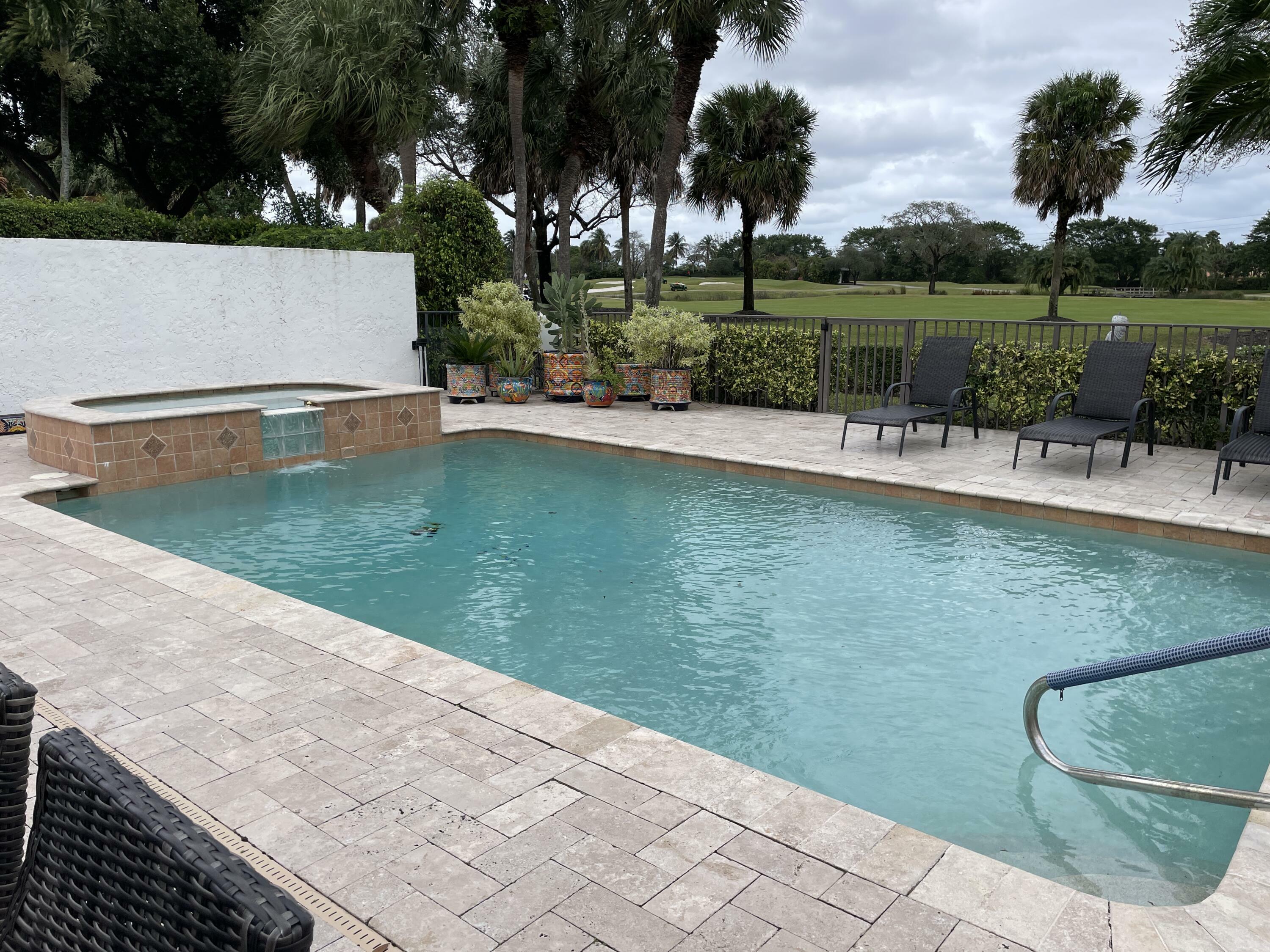 Property Photo:  6721 Woodbridge Drive  FL 33434 