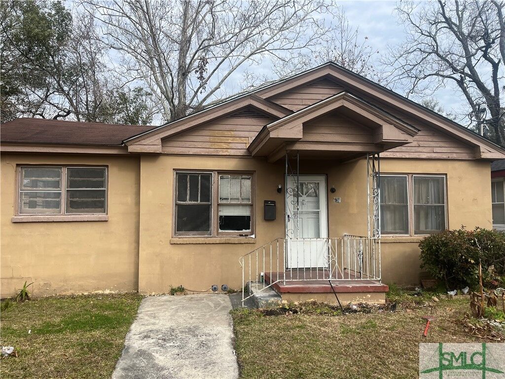 Property Photo:  636 W 48th Street  GA 31405 