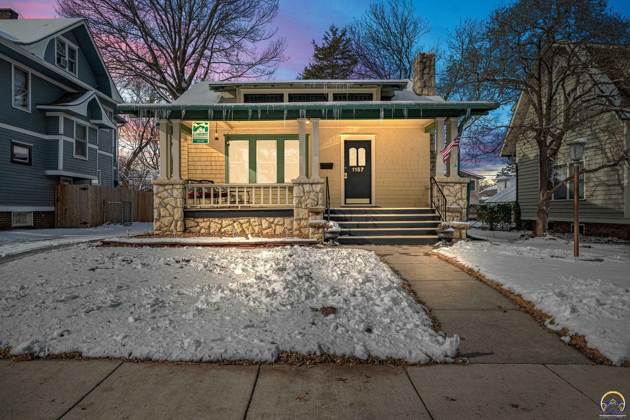 Property Photo:  1157 SW College Ave  KS 66604 