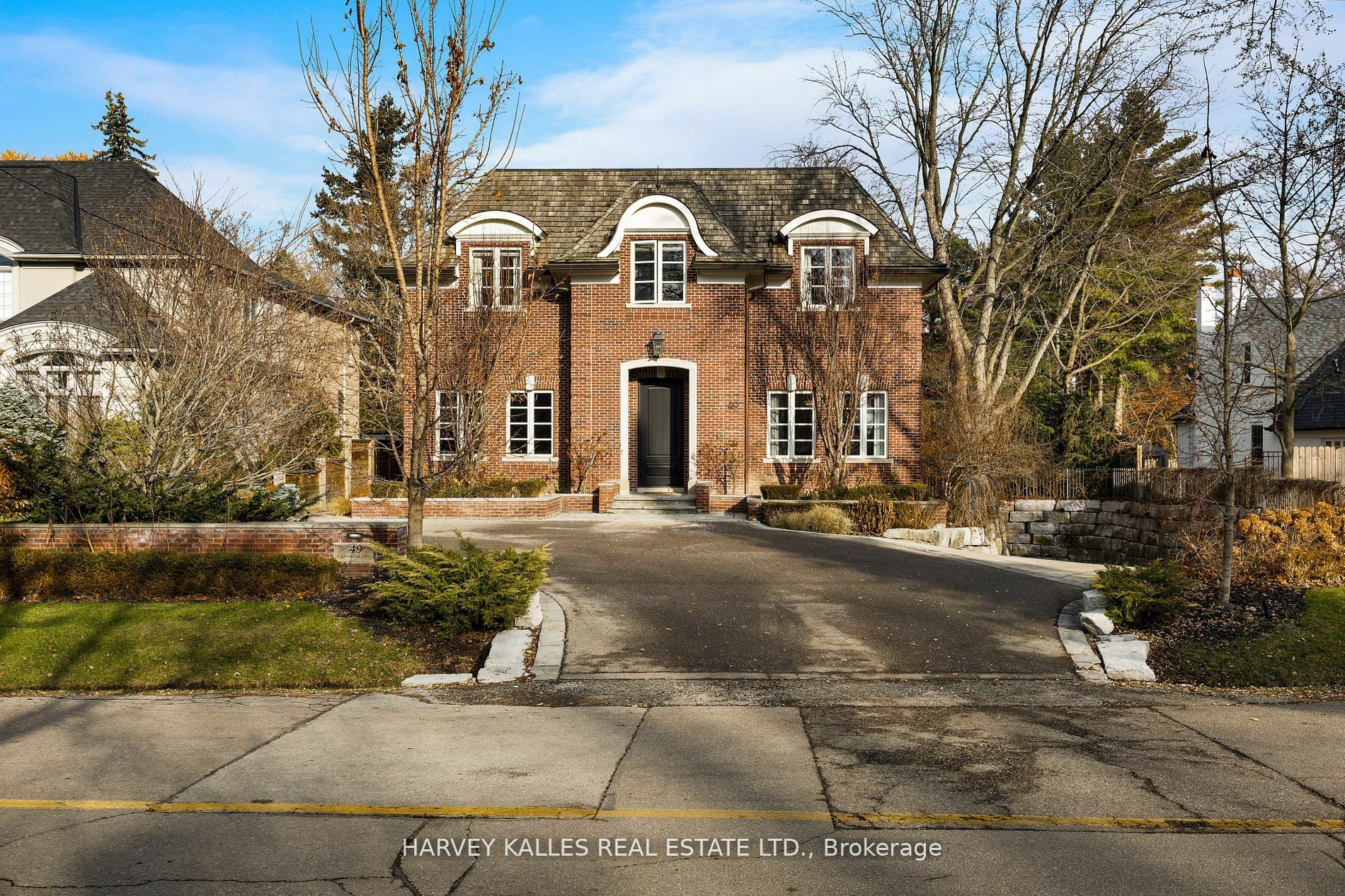 Property Photo:  49 Edgevalley Dr  ON M9A 4P2 