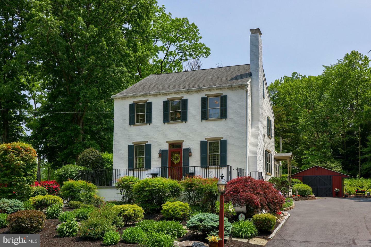 Property Photo:  1402 Ironville Pike  PA 17512 