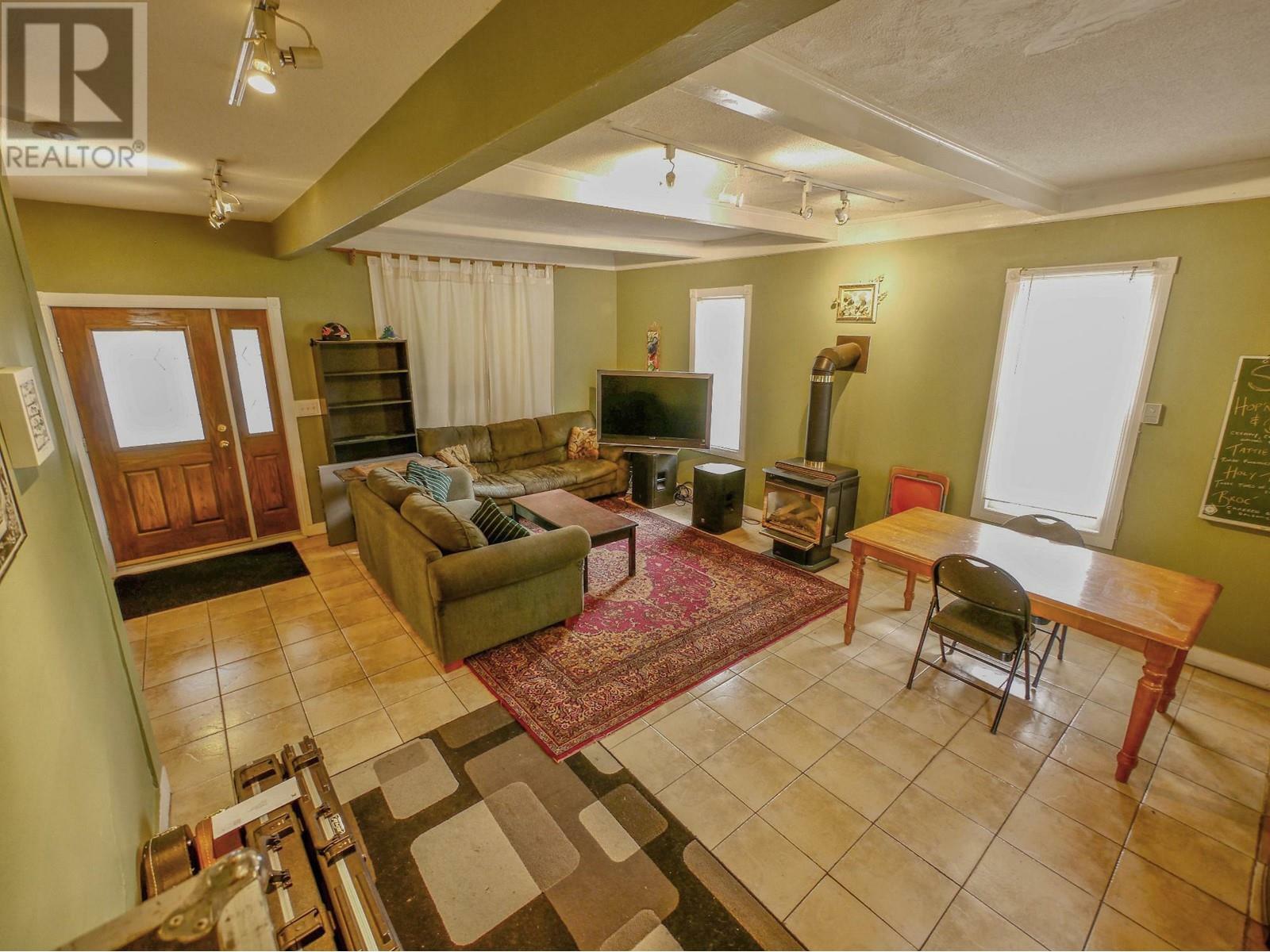 Property Photo: 915 Front Street BC V1L 4C1