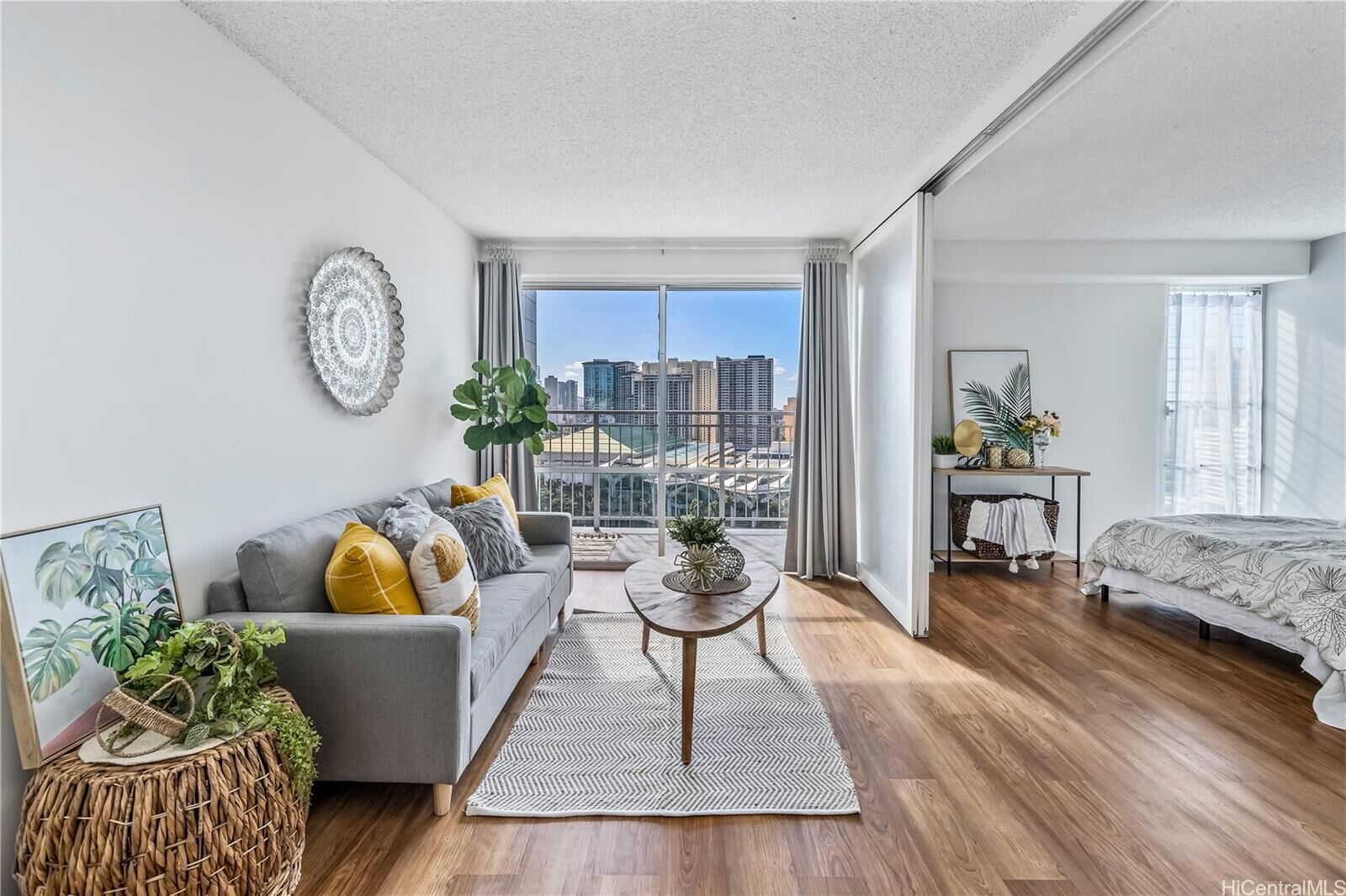 Property Photo:  1655 Makaloa Street 2013  HI 96814 