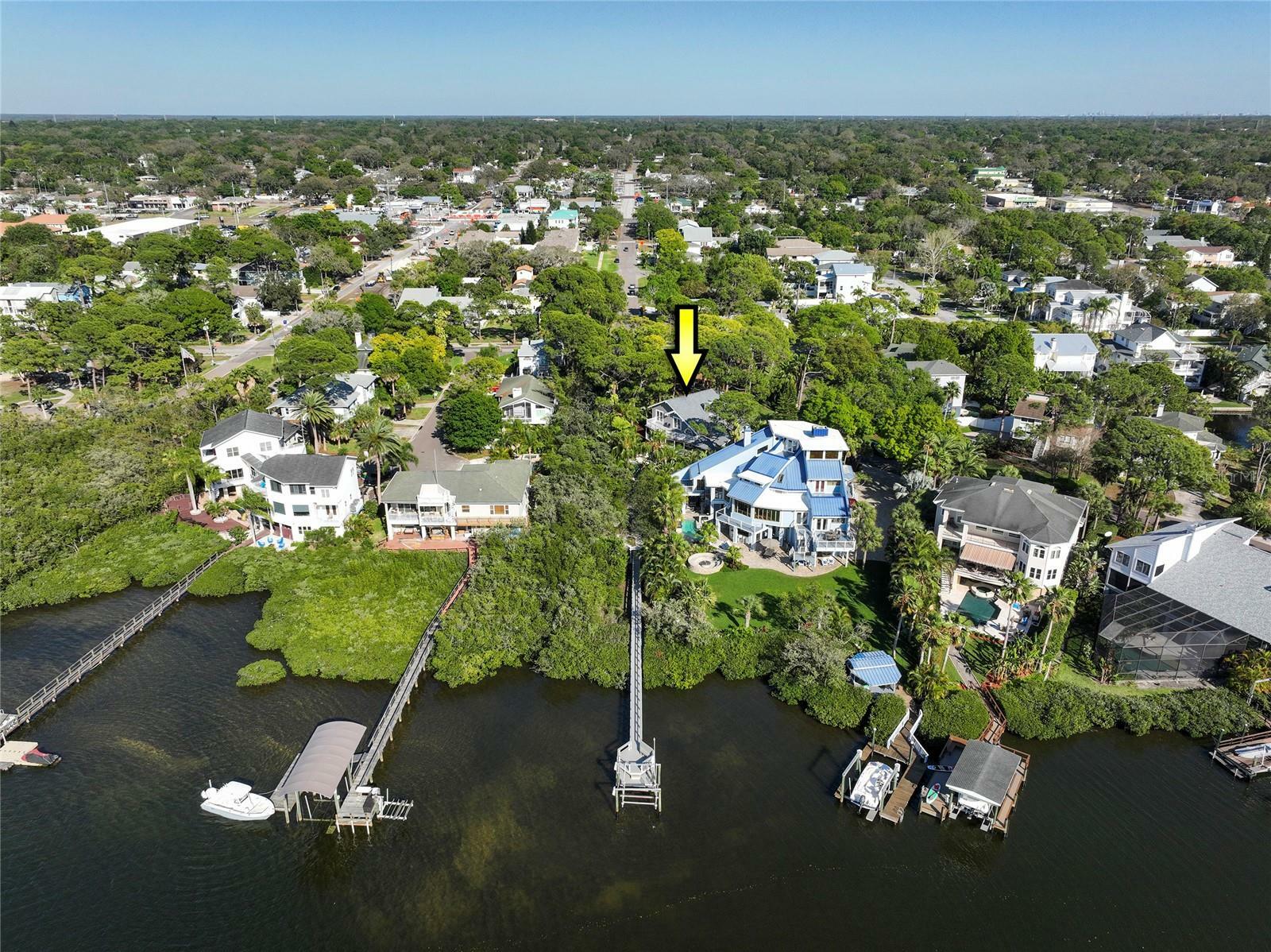 Property Photo: 761 Soundview Drive FL 34683