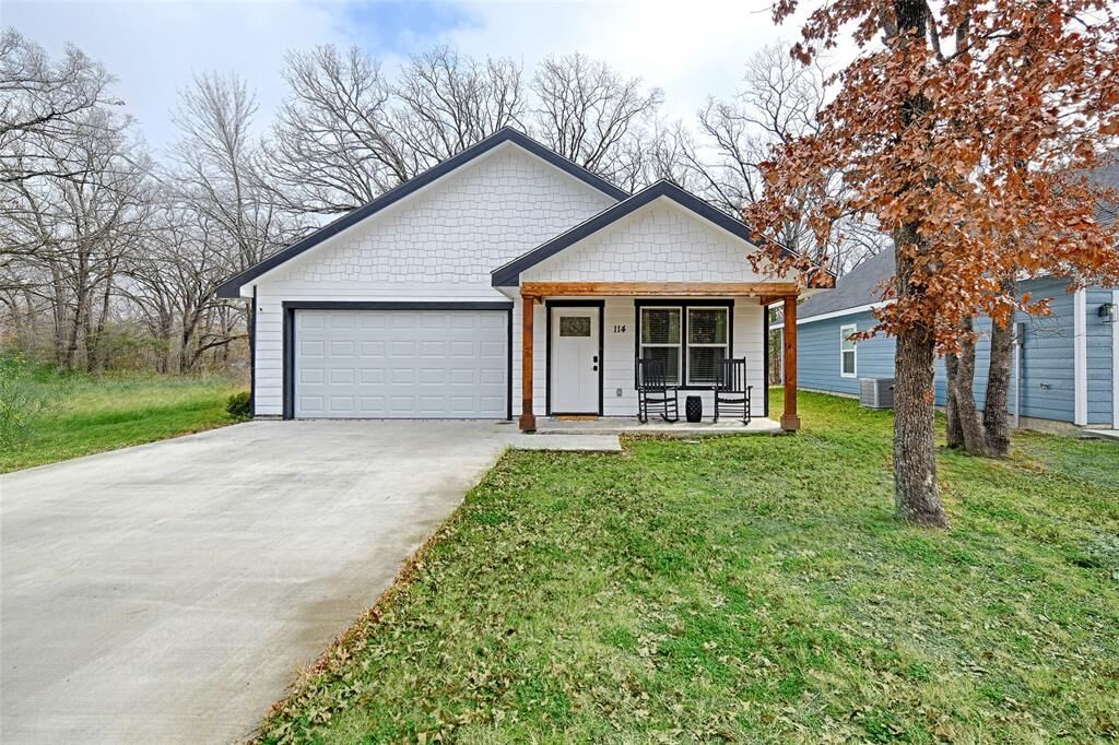 Property Photo: 114 Cortez Street TX 75156