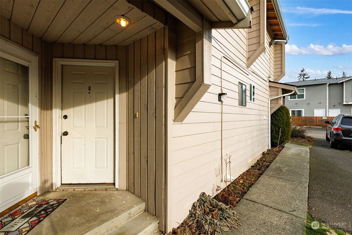 Property Photo:  2312 Verona Street 8  WA 98229 