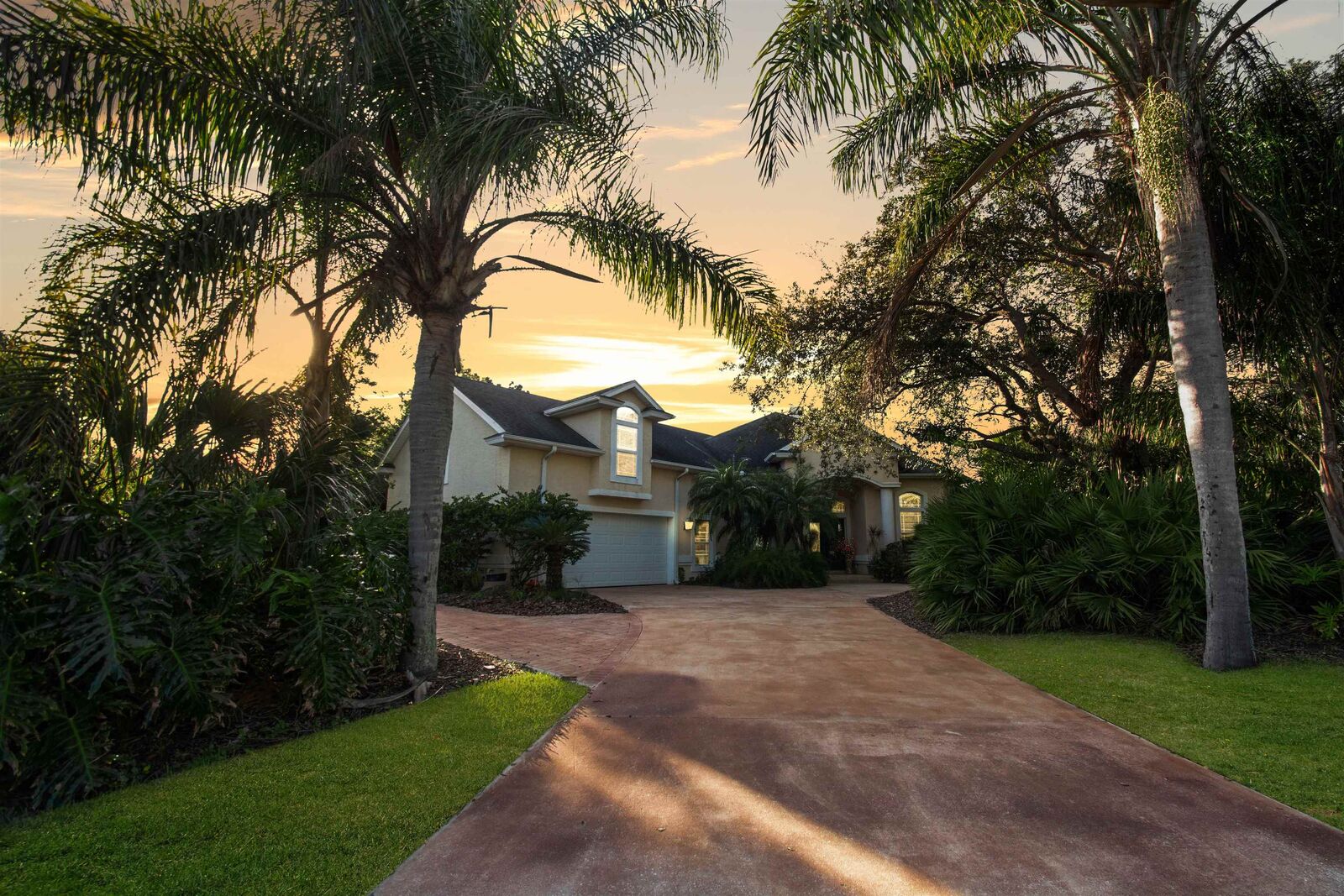 Property Photo: 155 Marshside Drive FL 32080