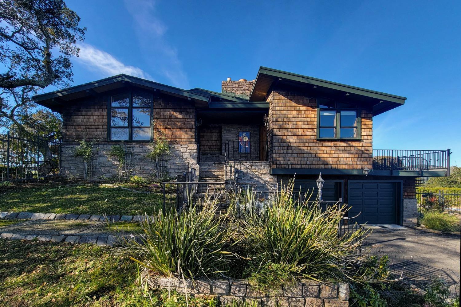 Property Photo:  607 Fawn Drive  CA 94960 