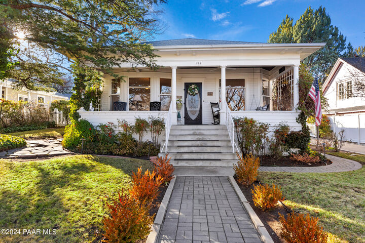 224 S Mount Vernon Avenue  Prescott AZ 86303 photo