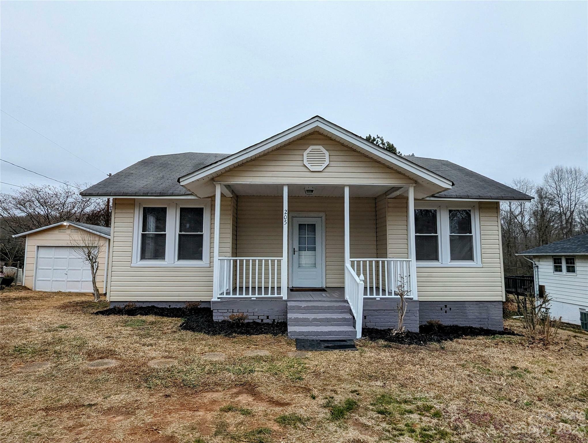 Property Photo: 205 Cherry Street NC 28092