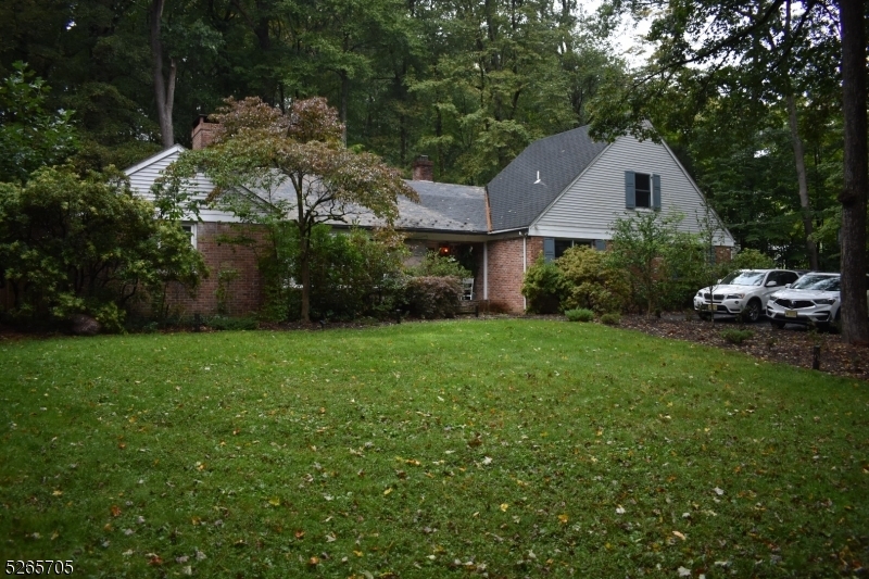 Property Photo:  39 Gravel Hill Rd  NJ 07405 