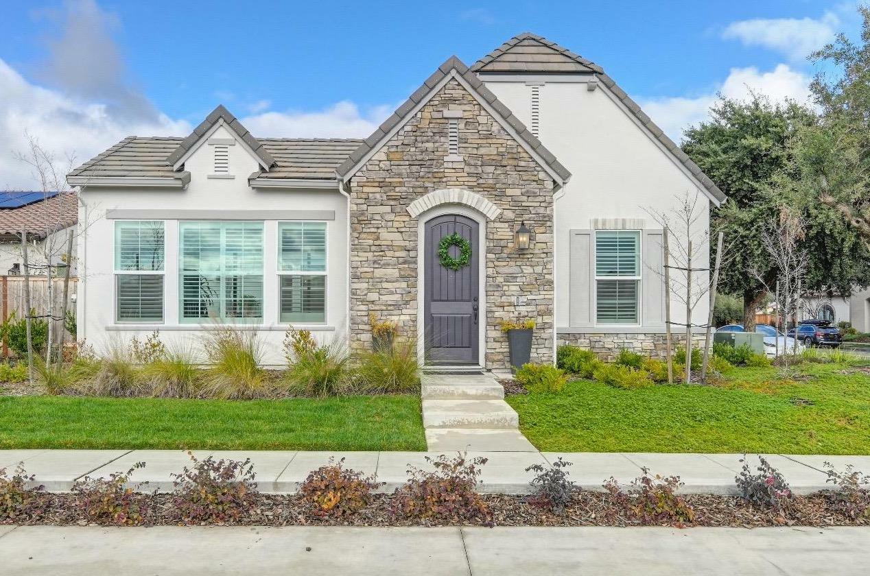Property Photo: 2292 Pierce Arrow Lane CA 95818