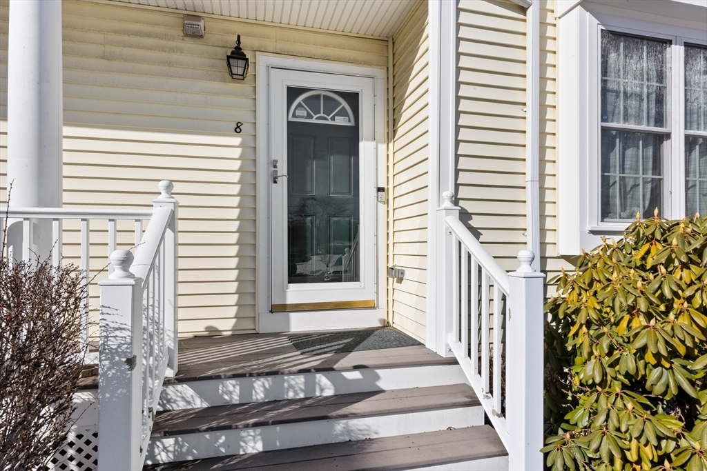 Property Photo: 462 Court St 8 MA 02302