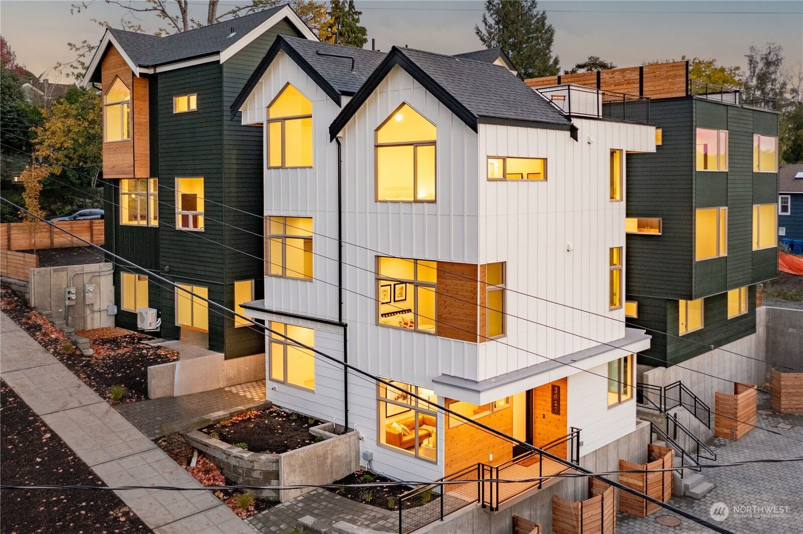 Property Photo:  3205 B 37th Place S  WA 98144 