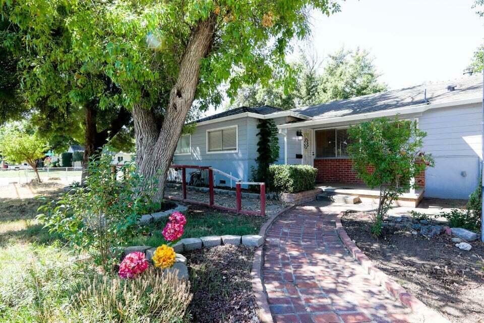 Property Photo:  180 Chestnut Avenue  CA 96080 